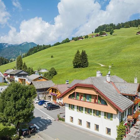 Gasthof Albergo Dolomiten Prags Exteriör bild